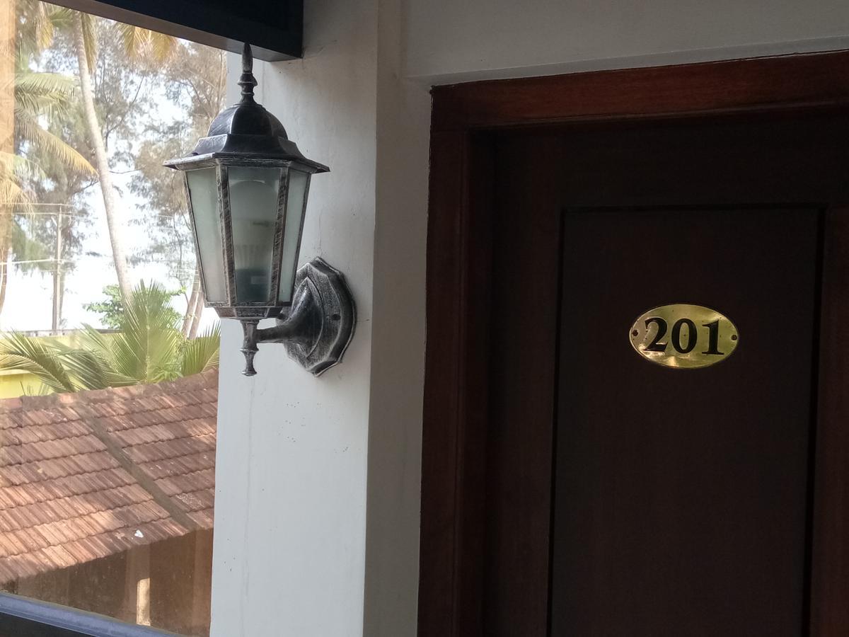 Palm Beach Villa 체라이 비치 외부 사진